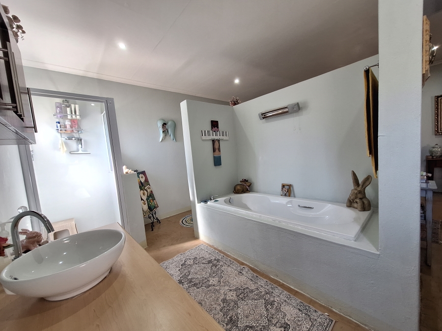 3 Bedroom Property for Sale in Memel Free State